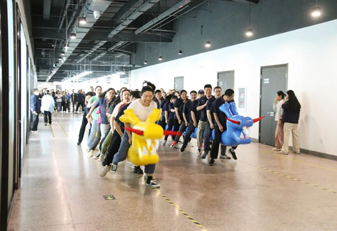 端午佳節，龍舟破浪 | 公司成功舉辦10人(rén)旱地(dì / de)龍舟比賽活動